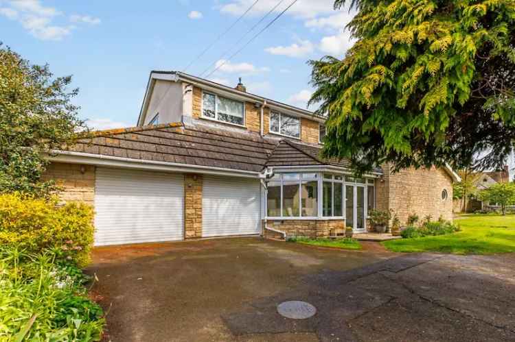 5 Bedroom Detached House for Sale in Leonard Stanley