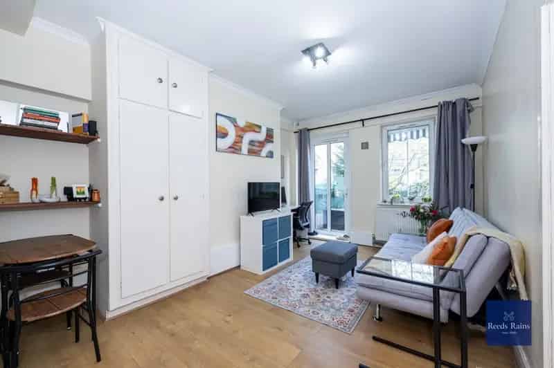 1 Bedroom Flat for Sale in London SE1 - Chain Free