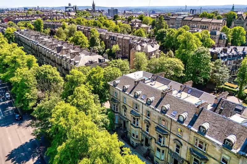 4 Bedroom Apartment for Sale in Glasgow's West End