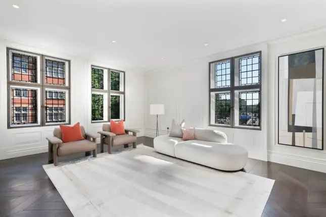 Flat for sale in William Street, Knightsbridge, London SW1X, United Kingdom