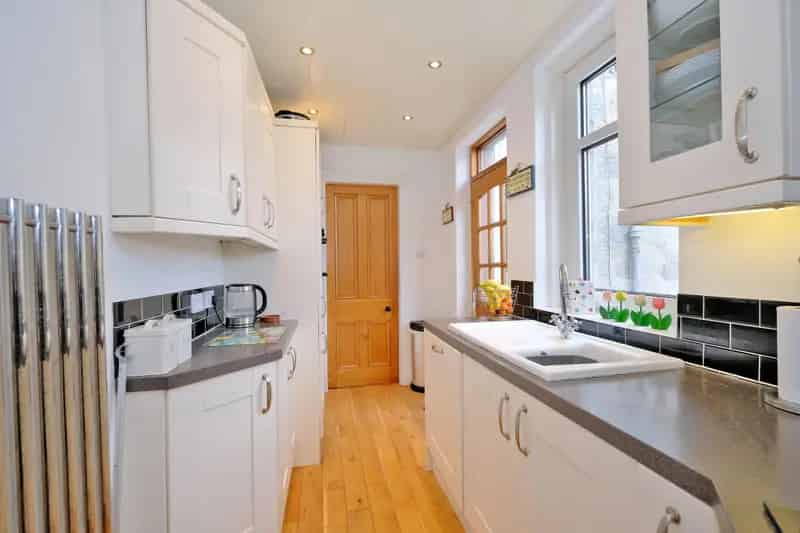 2 Bed Ground Floor Period Flat West End Aberdeen