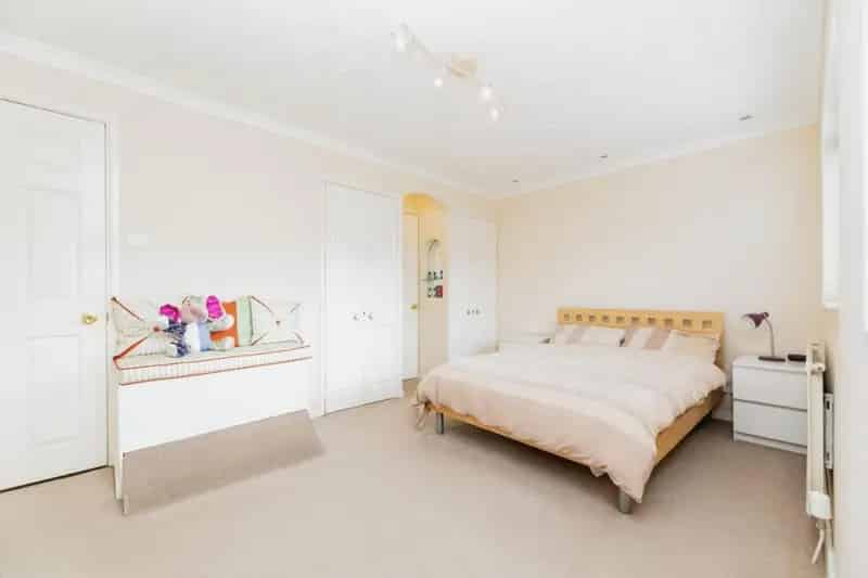 4 Bed Detached House High Green Sheffield