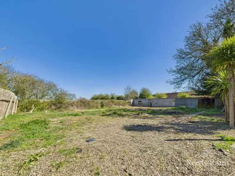 3 Bedroom Detached House for Sale Sutton on Hull HU7