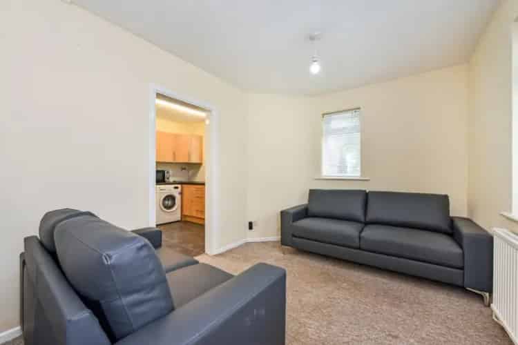1 Bedroom Flat To Rent Available 23092025