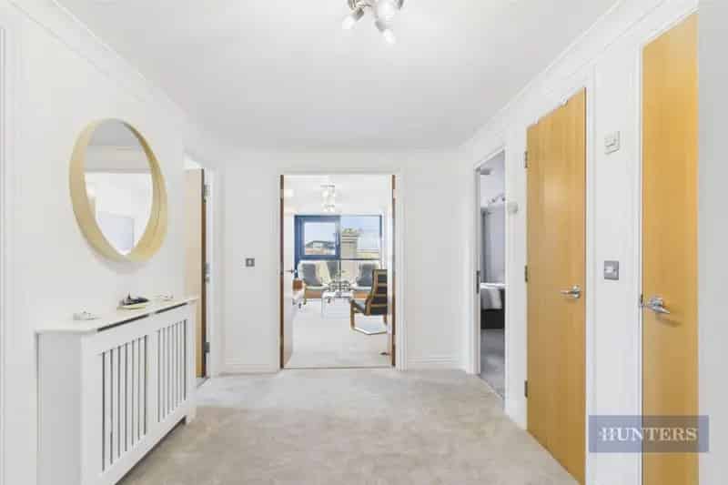 3 Bedroom Flat To Let