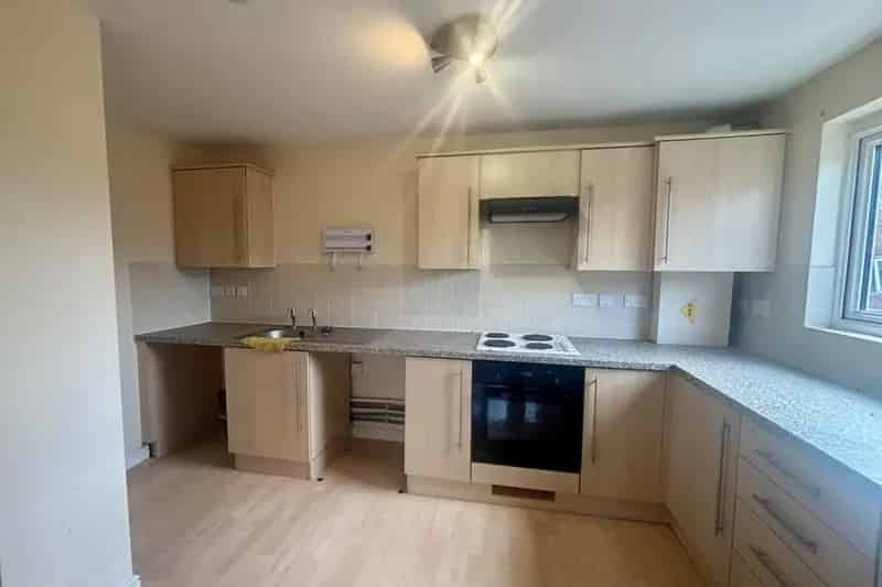 One Bedroom Flat Devizes Allocated Parking Available Now
