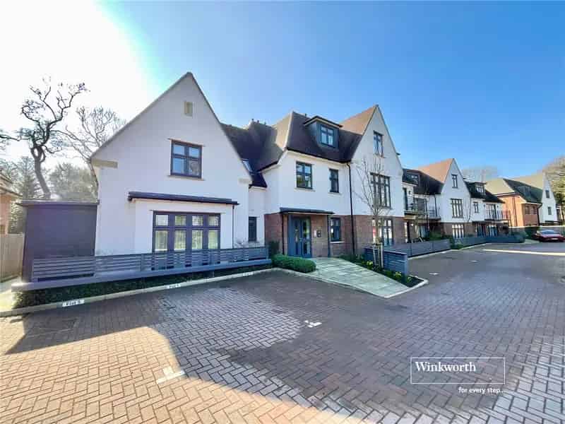 2 Bedroom Sea View Apartment Highcliffe Direct Beach Access
