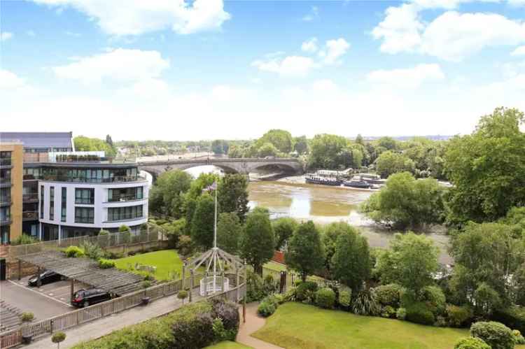 1 Bedroom River Thames Flat for Sale near Kew Gardens