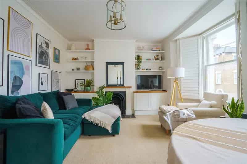 2 bedroom flat/apartment in London