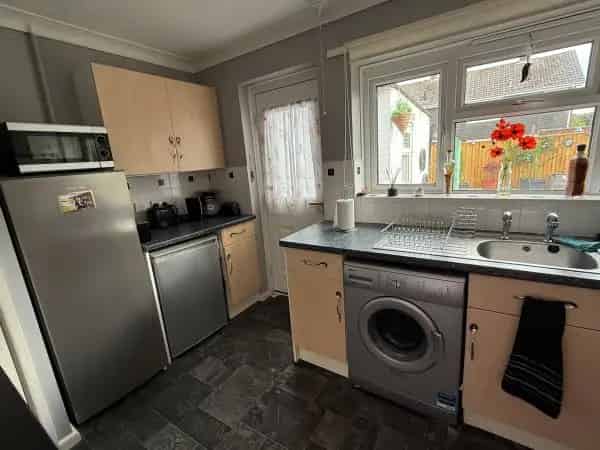 2 Bed Semi-Detached Bungalow Near One Neighbour