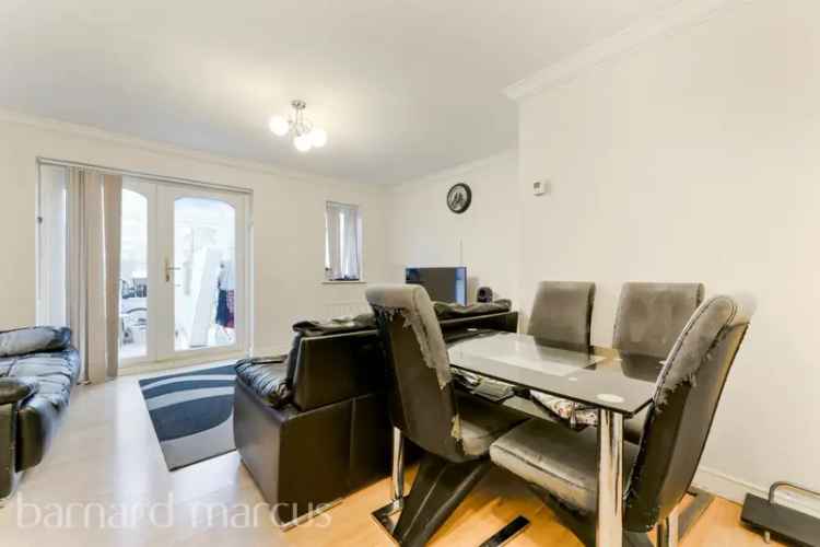 Spacious 3-Bedroom Family Home Near Worcester Park