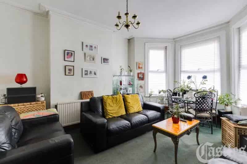 4 Bedroom Victorian Terrace House Hackney