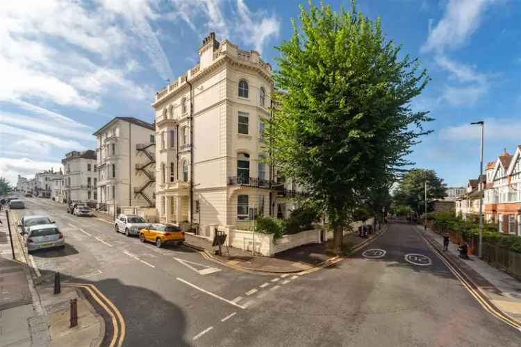 2 Bedroom Apartment to Rent in London