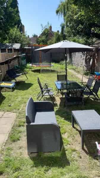 3 Bedroom Semi-Detached House with Large Garden