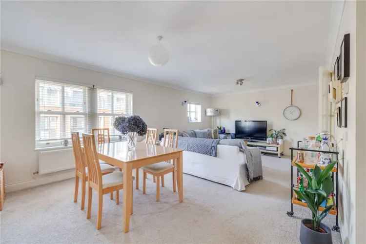 2 bedroom flat/apartment in Parsons Green Lane