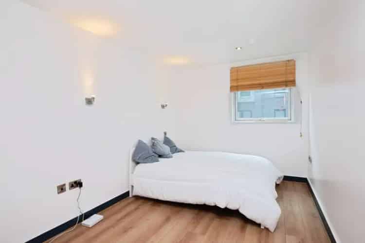 2 Bedroom Flat for Sale Manchester M4 Advent Development