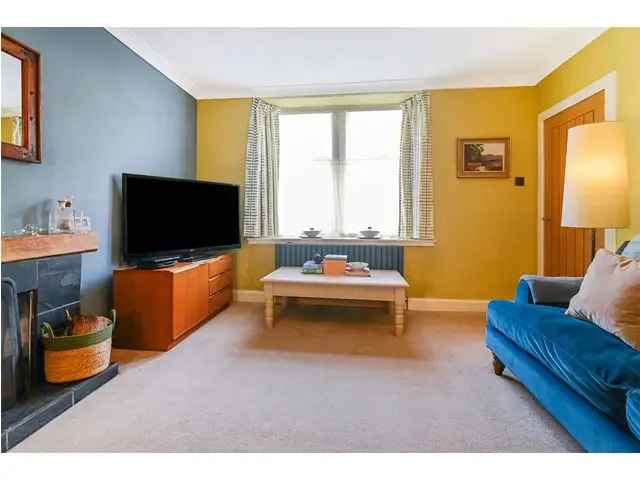 2 bedroom flat  for sale