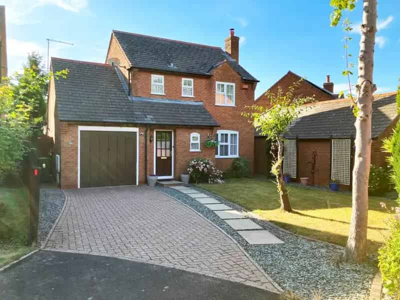 3 Bedroom Detached House for Sale