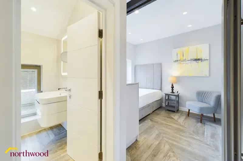 Studio 6 County Annexe Fully Furnished Studio Flat