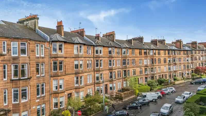 2 Bedroom Flat for Sale in Hyndland Glasgow