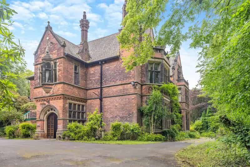11 Bedroom Victorian Mansion For Sale