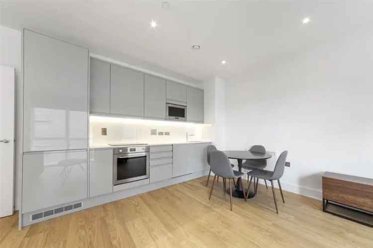 2 Bedroom Apartment Birmingham City Centre High Floor Views Gym Concierge