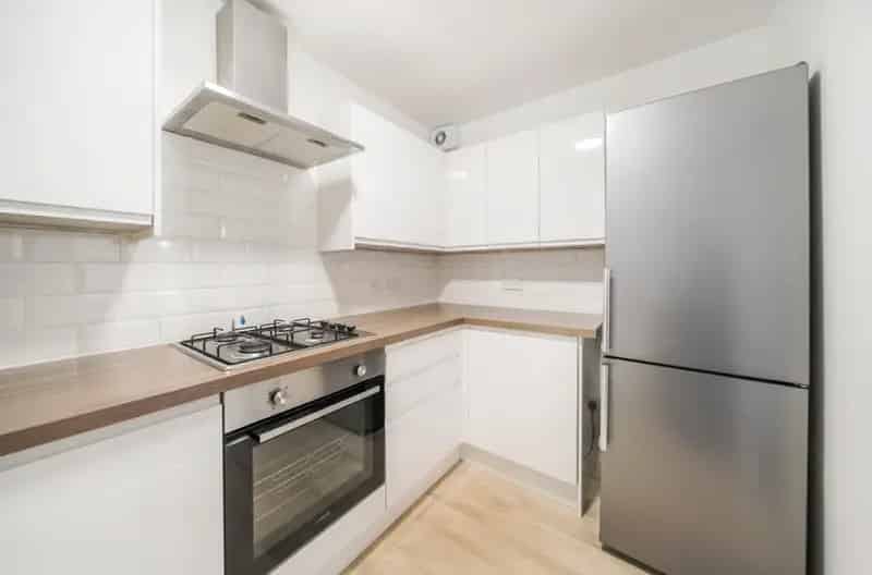 2 Bedroom Flat for Sale Croft Court Horsforth