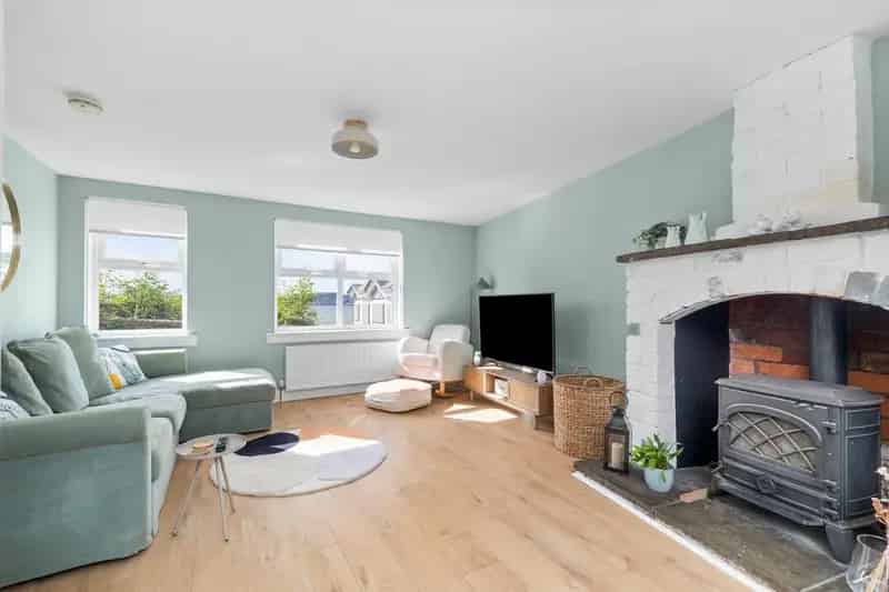 2 Bedroom Cottage For Sale
