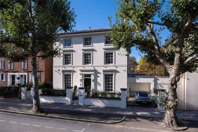 Detached House for Sale in Hamilton Terrace St John's Wood London NW8