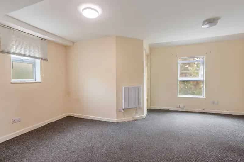 1 Bedroom Flat House to Rent