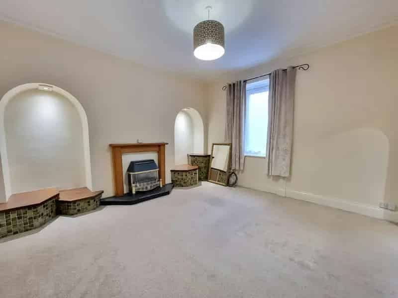 2 Bedroom Ground Floor Property in Rosemount