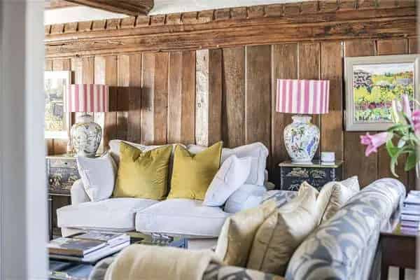 15th Century Sussex House with Modern Amenities