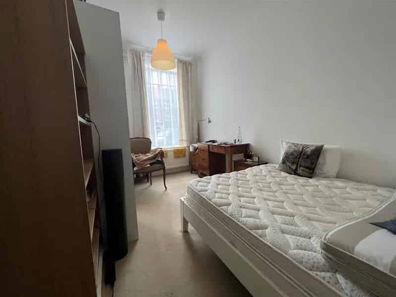 2 Bedroom Apartment House to Rent