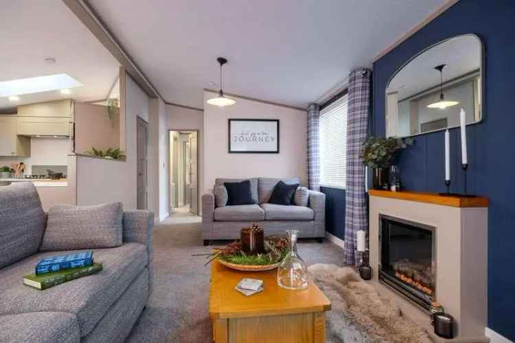 2 Bed Fully Furnished Lodge with Countryside Views
