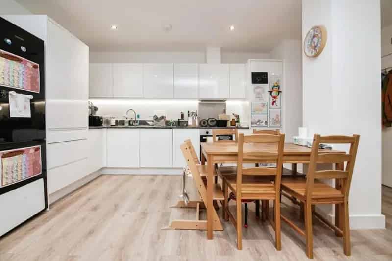 1 bedroom Flat
 For Sale