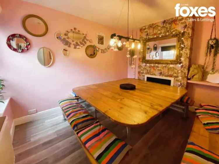 3 Bedroom House for Sale - Holiday Let Business - Sleeps 20