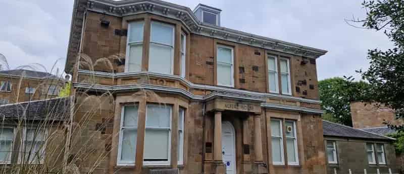 Stunning Southside Business Premises