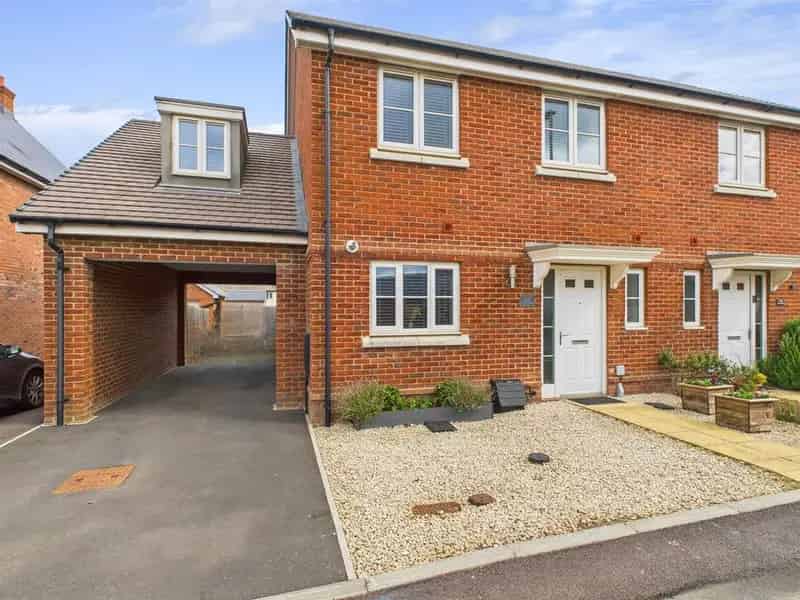 4 Bedroom Semi-Detached House for Sale