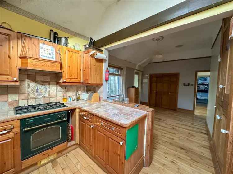 4 bed house for sale