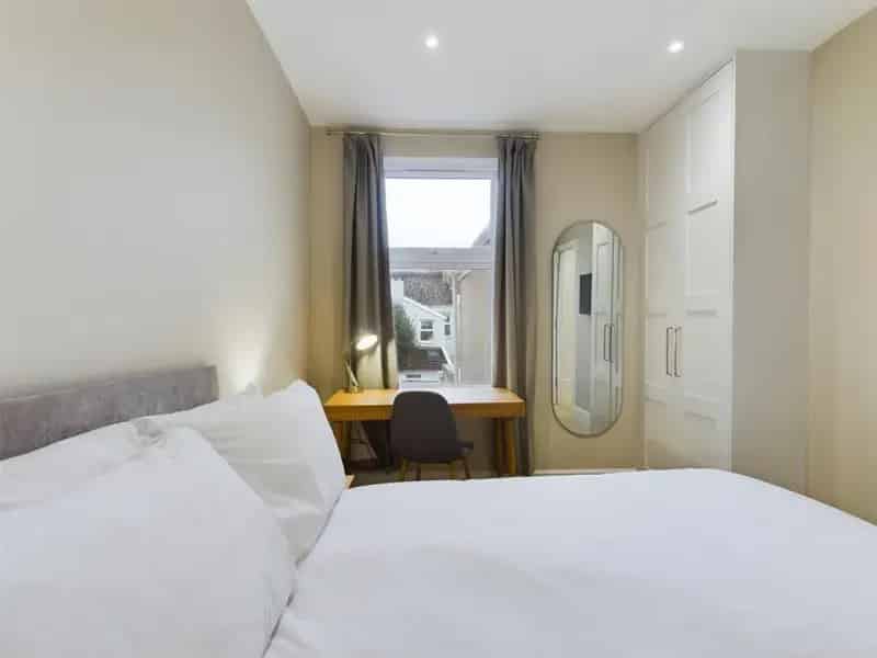 Double Room in Shared House near Bedminster High Street