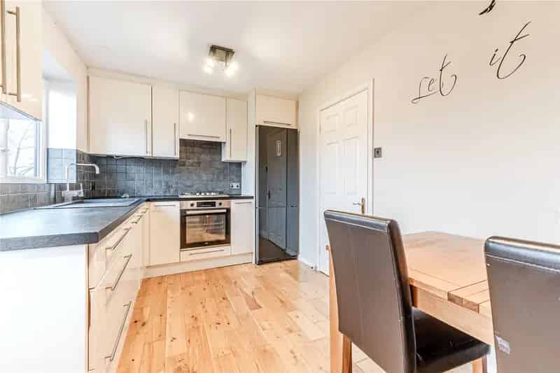 Two Bedroom Mid Terrace House in Pudsey