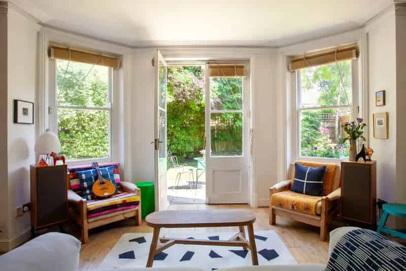 2-Bed Garden Apartment in Victorian Villa