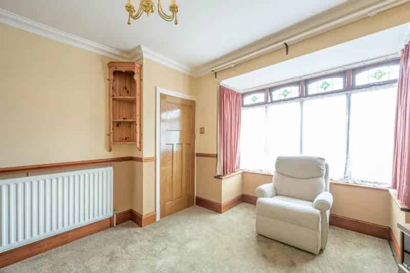 2 Bedroom House For Sale Needs Modernisation