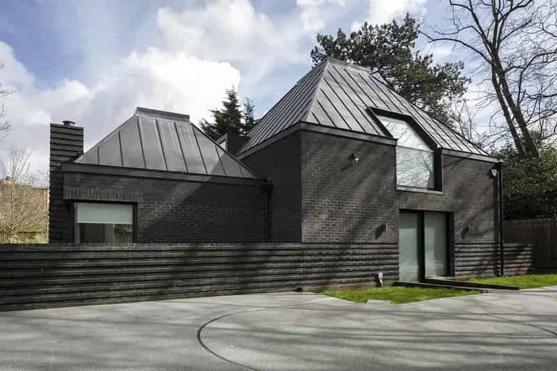 4 Bedroom Detached House to Rent in London