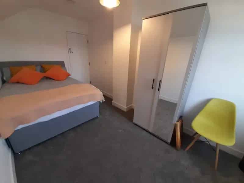 1 Bedroom House of Multiple Occupation To Rent