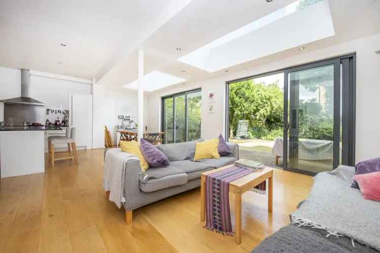 6 Bedroom Heaver Estate House Tooting Bec Common Views