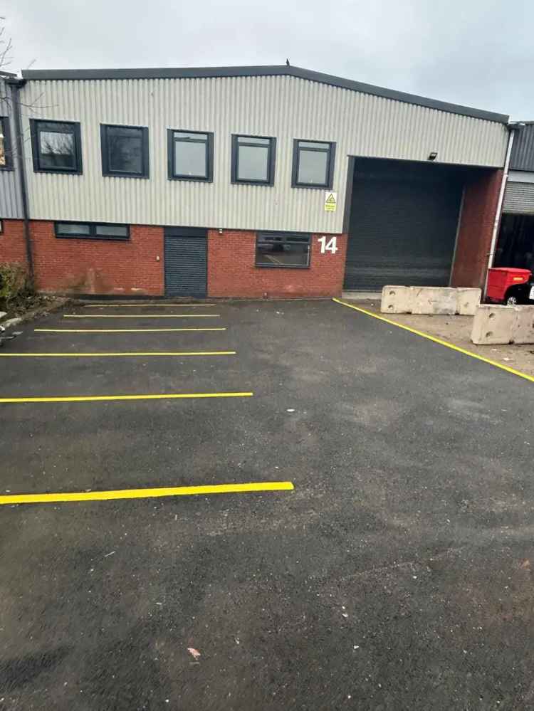 Warehouse Unit Kingsbury London 7m Eaves Height 5 Parking Spaces