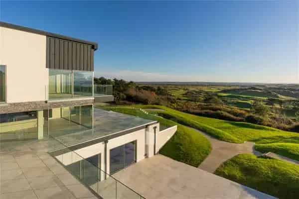 Saunton Beachfront Luxury Home: 12000 sq ft, Sea Views, Leisure Complex