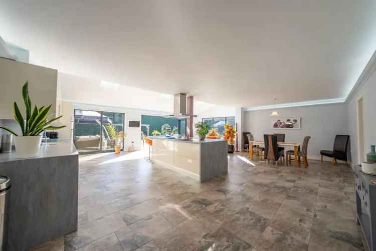 4 Bedroom Detached House for Sale Old St Mellons