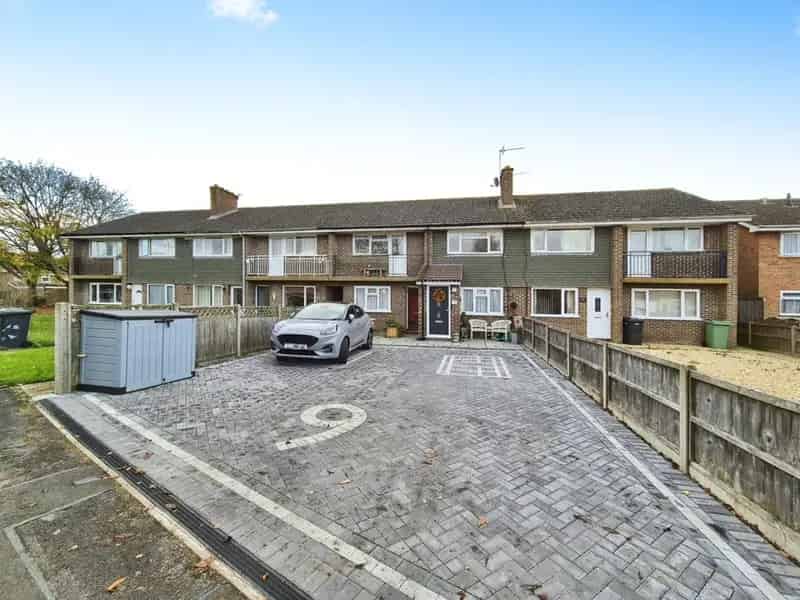 2 Bedroom Flat To Rent Available 04092025